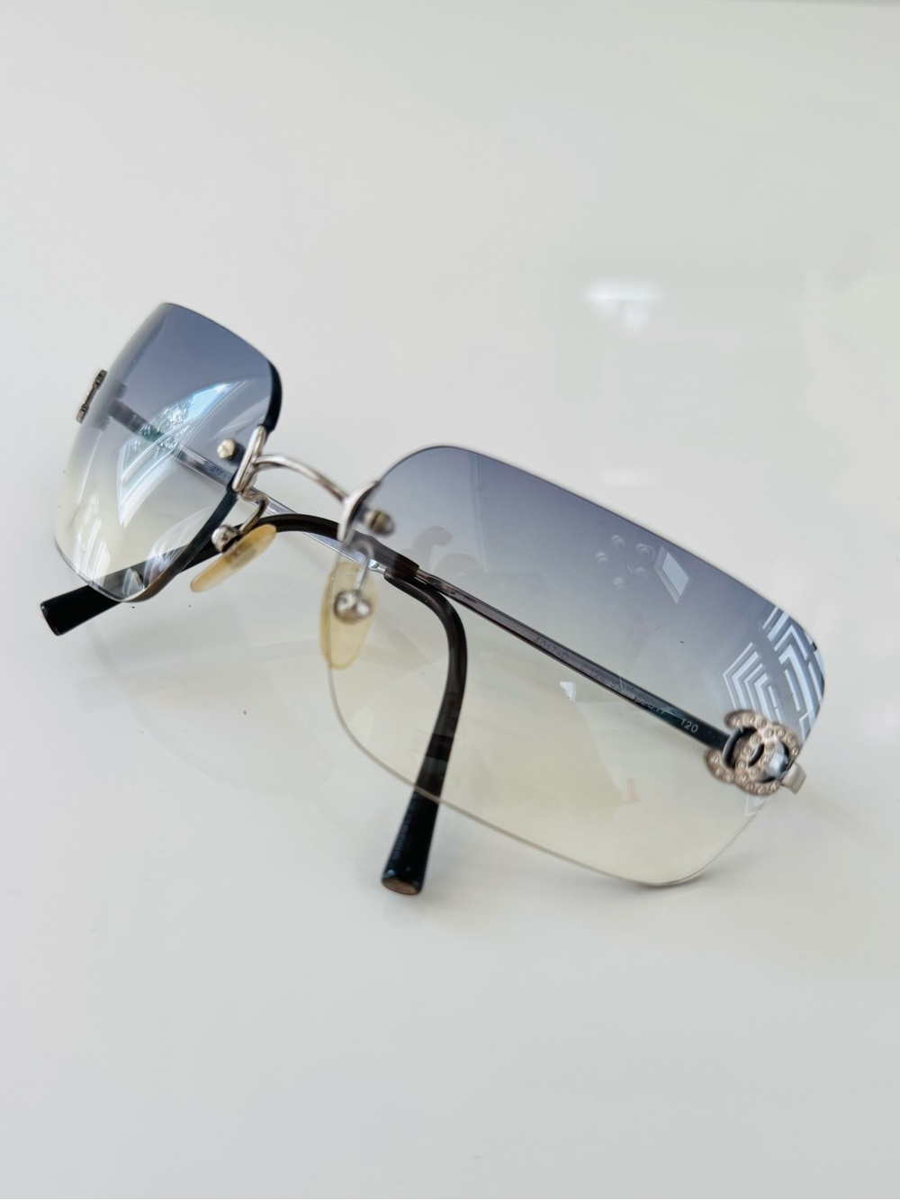 Extremely RARE 🦋 Authentic Chanel light blue rimless CC  sunglasses✨ - Picture 4 of 11